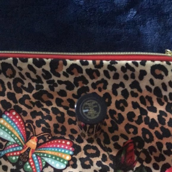 Shipping - Picture 2 of 3